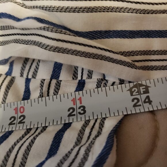 LANE Bryant Ruched Waist Button Front Blouse - Picture 6 of 7